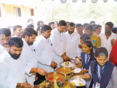 Mahabubnagar: Anirudh’s Generosity Helps Underprivileged College Students