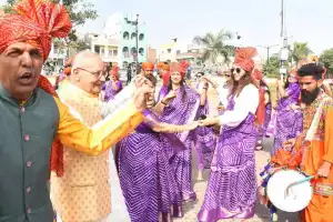 More than 6,000 Gujaratis participate in the Gujarati Gaurav Yatra in Hyderabad