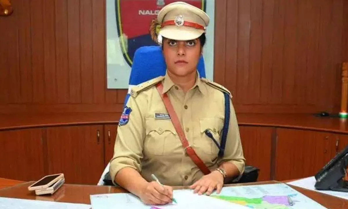 Nalgonda district welcomes Chandana Deepthi as its new SP