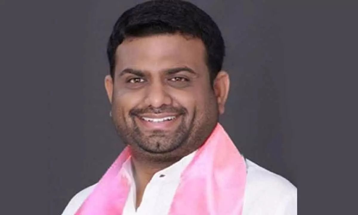 Pilot Rohith Reddy reveals individuals who secretly met with Revanth Reddy during elections