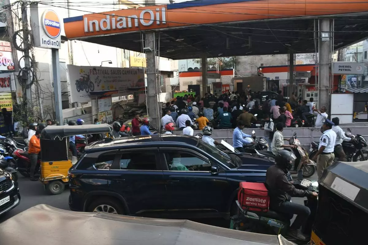 Talks Underway to Resolve Fuel Shortage; Petrol Pumps Experience Long Queues