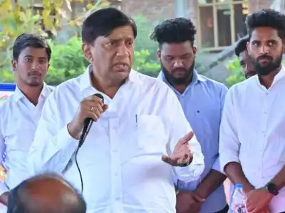 Vinod claims Rythu Bandhu funds diverted in Karimnagar