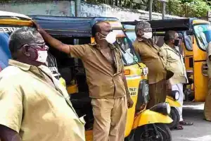 Auto drivers receive support as BRS leaders unite for protest