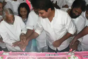Birthday of KCR celebrated by BRS