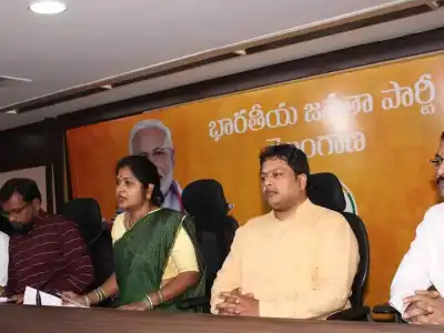 BJP threatens action if Congress government does not fulfill six guarantee