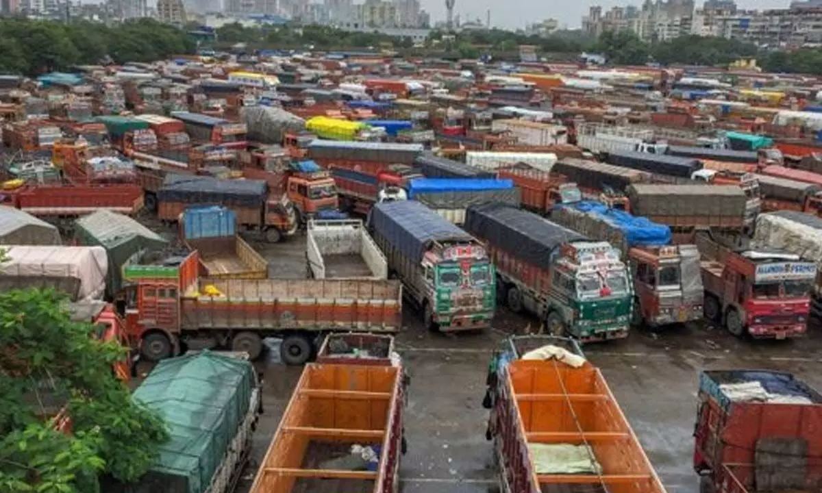 Centre criticized by CITU for imposing excessive burden on motorists