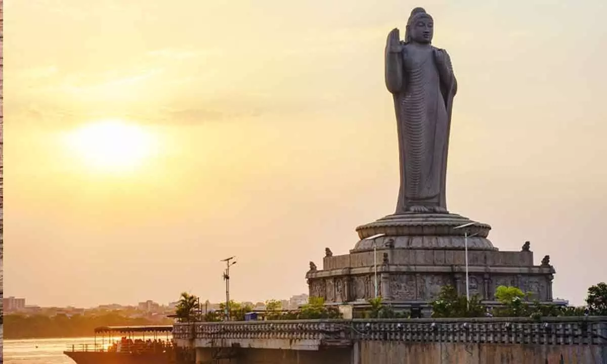 CM announces plans to develop Hussain Sagar into a world-class tourist center