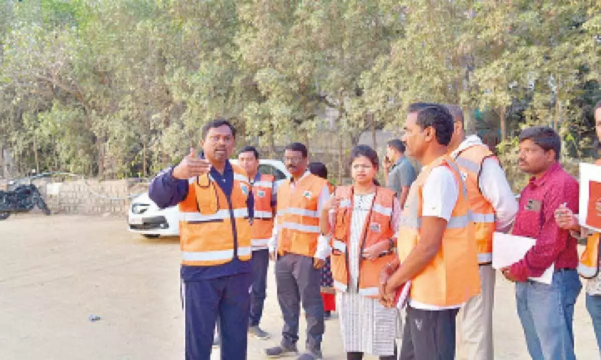 GHMC Commissioner directs sanitation department to remove GVP