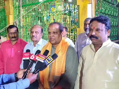 MLA Ganesh Congratulates Newly Elected Community Members of Mahamkali Temple amidst Controversy