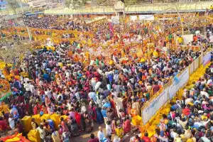 Worshippers say farewell to tribal gods