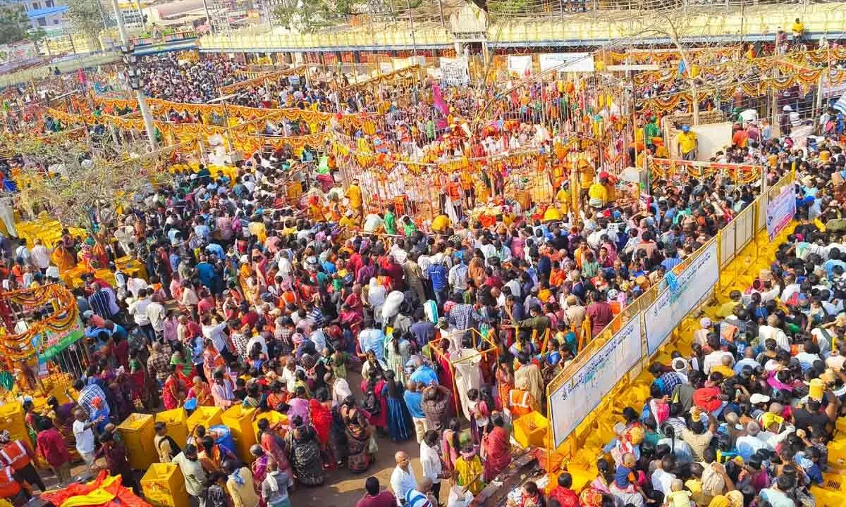 Worshippers say farewell to tribal gods