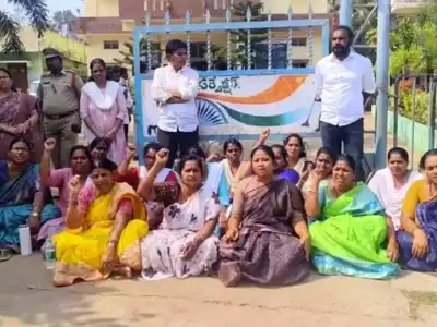Yellandu Municipal Chairman successfully defends against no-confidence motion