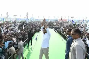 YS Jagan’s Ramp Walk Steals the Show, Exposes Chandrababu Naidu’s Troubling Track Record