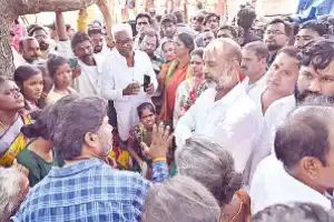 Bandi’s visit to Chengicherla marred by tension