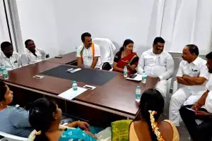 BS Keshav, Municipal Chairman, and 18 councillors to join Congress party