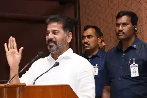CM holds meeting with government staff, teachers, and unions to foster camaraderie