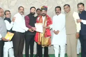 Congress leader Sri Ganesh from Secunderabad Cantonment invites CM to Mahavir Jayanti celebrations