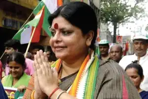 Deepa Das Munshi, Telangana Congress in-charge, meets with K Kesava Rao and may extend invitation to join party