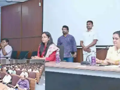 Election officials instructed to monitor liquor and cash flow in Rangareddy