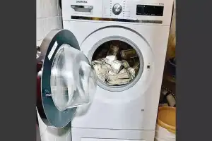 Following raids in the city and other locations, ED discovers Rs 2.5 crore