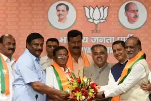 Former BRS lawmakers switch allegiance to BJP in Delhi