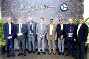 French Ambassador tours Hyderabad metro rail facilities