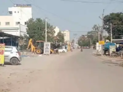 Government questioned by High Court for granting permission to establish bar in residential area