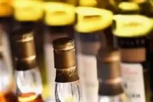 Government to crack down on illegal alcohol delivery to homes