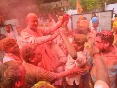Holi celebrated in a grand way in Karimnagar