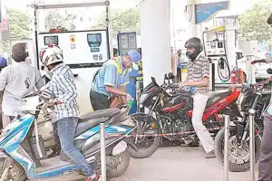 Hyderabad Fuel Vendors in Need of Assistance for Uncertain Future
