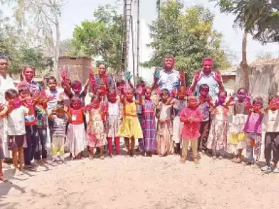 Jagtial residents celebrate Holi with enthusiasm