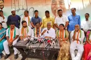 Jeevan Reddy: KCR’s corruption is clear for all to see