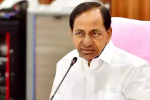 KCR cautions of worsening Congress governance and growing public dissent