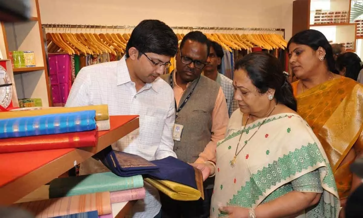New Cottage Emporium Opens at Salarjung Museum