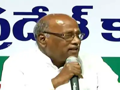 Niranjan accuses Modi of manipulating central agencies for election victory