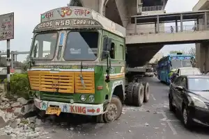 No injuries as container truck causes disturbance in Moosapet, Hyderabad