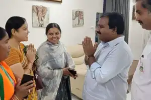 Ramesh commits to improving Warangal’s development