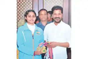 Revanth Reddy, Chief Minister of Hyderabad, praises badminton player