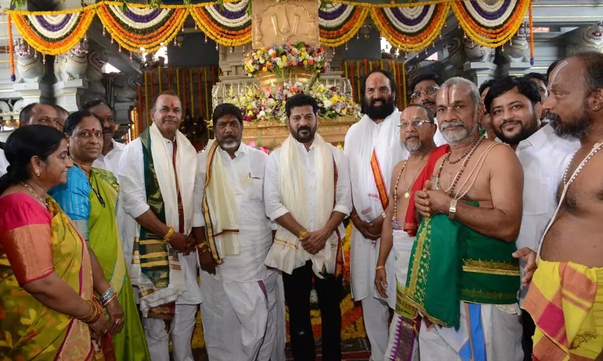Revanth visits Bhadradri temple to offer prayers