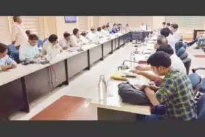Review of road projects in Telangana