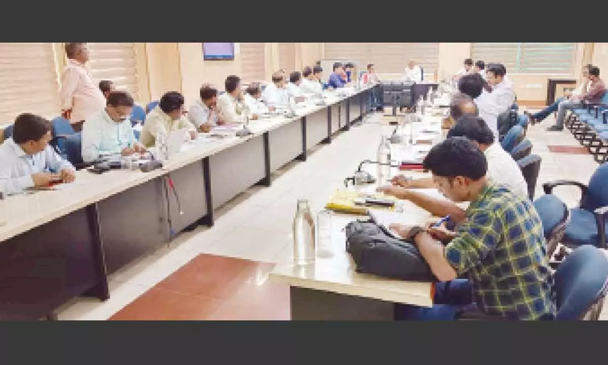 Review of road projects in Telangana