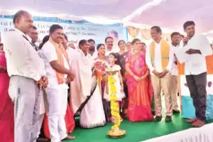 Seethakka launches large-scale free medical camp in Mahabubnagar