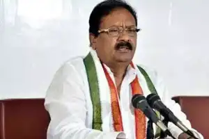 Shabbir announces hotels and shops can stay open until 4 am during Ramzan.