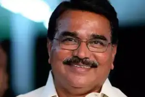 Singireddy calls for farmers to receive `10,000 compensation for crop damages