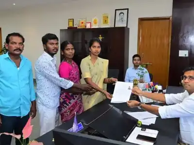 Barrelakka officially enters race as Nagarkurnool candidate