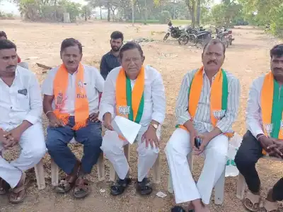 BJP Mahbubabad Former MP Azmeera Seetharam Naik calls for disclosure of details of those killed in the encounter