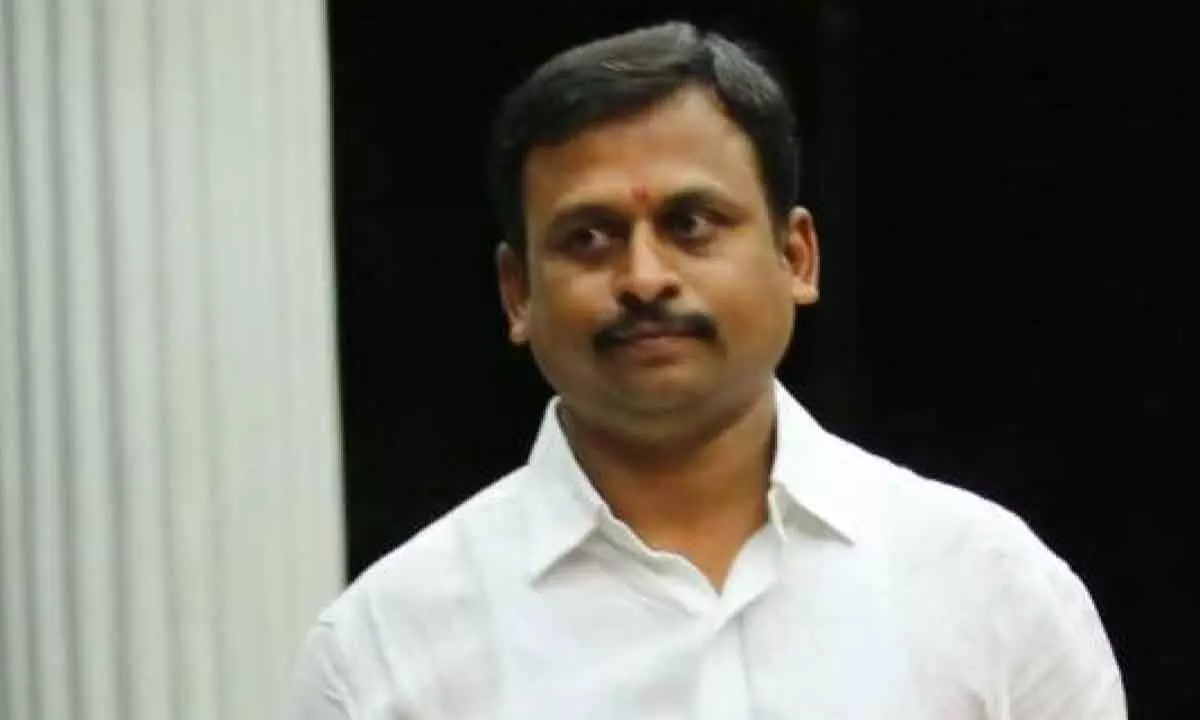 BRS leader criticizes low-quality meals in Gurukulas