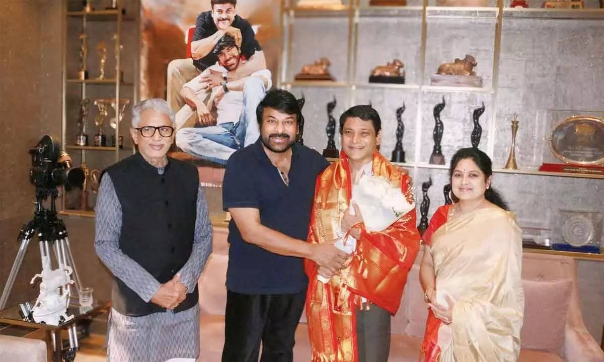 Chiranjeevi Blood Bank Honors Maharshi Raghava for 100th Blood Donation Milestone