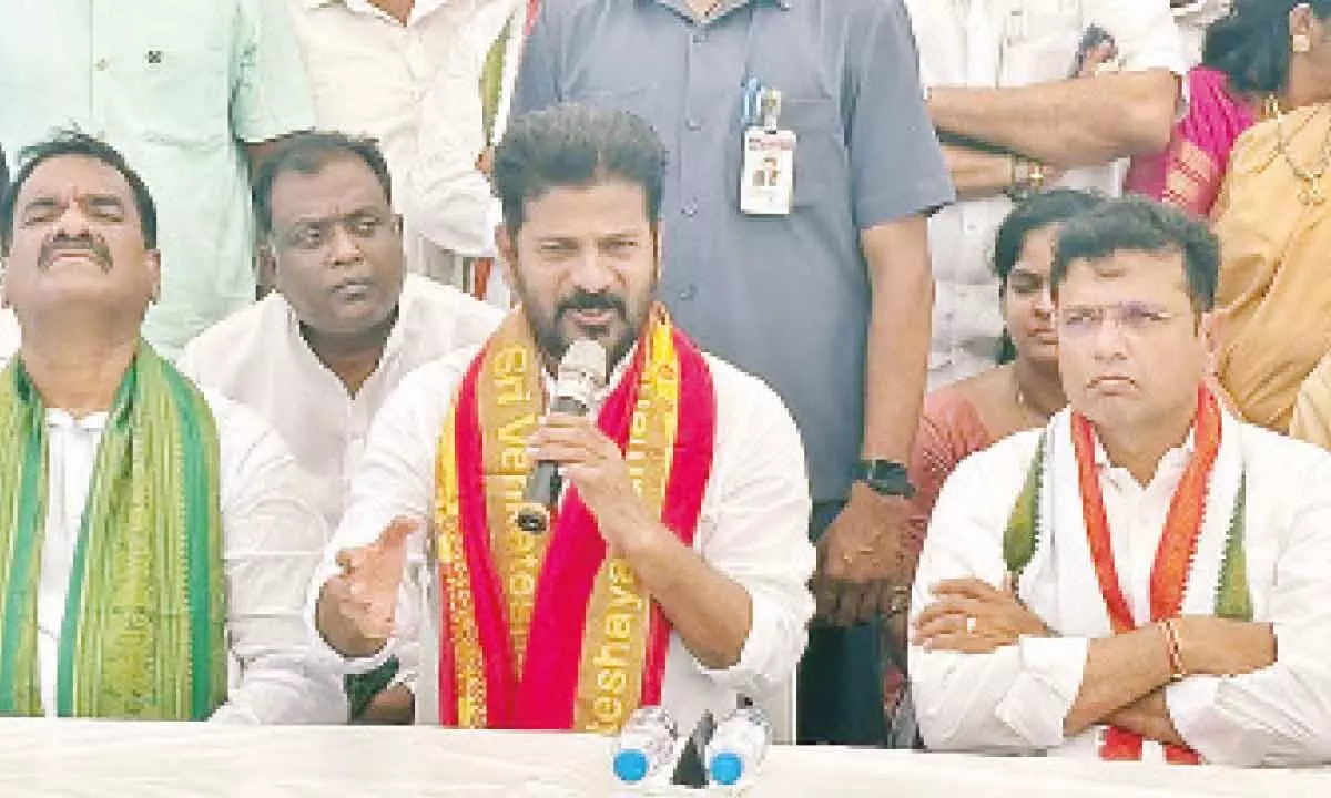 CM requests KCR to provide government details of 200 farmer suicides