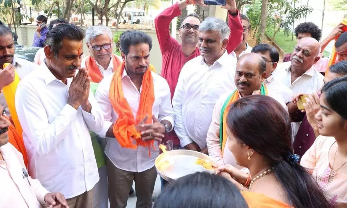 Congress engages in communal politics, practices appeasement.